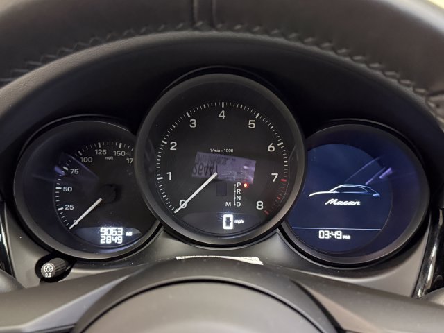 Certified 2026 Porsche Macan Turbo AWD/4WD image 20