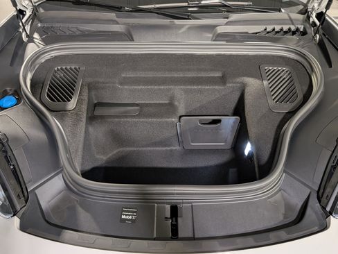 New 2026 Porsche Macan 4S Electric image 25