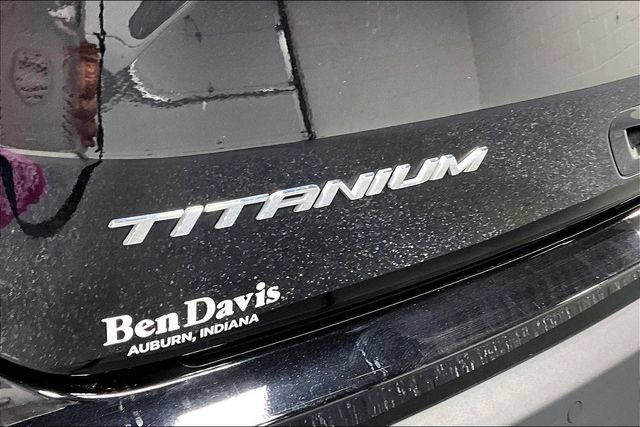 Used 2023 Ford Edge Titanium w/ Cargo Accessory Package AWD/4WD image 22
