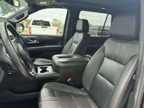 Used 2023 Chevrolet Tahoe RST w/ Luxury Package RWD image 11