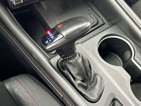 Used 2022 Dodge Durango R/T w/ Blacktop Package RWD image 17