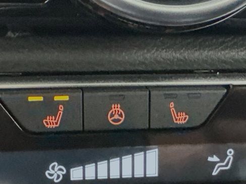 Certified 2025 Nissan Sentra SV w/ All-Weather Package image 16