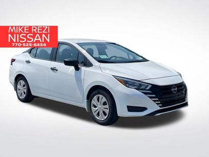 New 2025 Nissan Versa S w/ Trunk Package