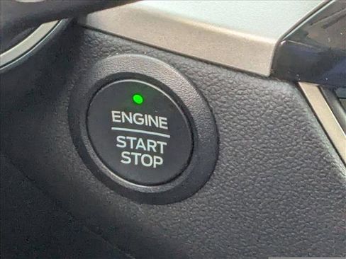 Used 2022 Ford Escape SE w/ Convenience Package image 28