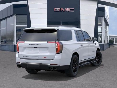 New 2026 GMC Yukon XL Denali w/ Denali Reserve Package AWD/4WD image 4