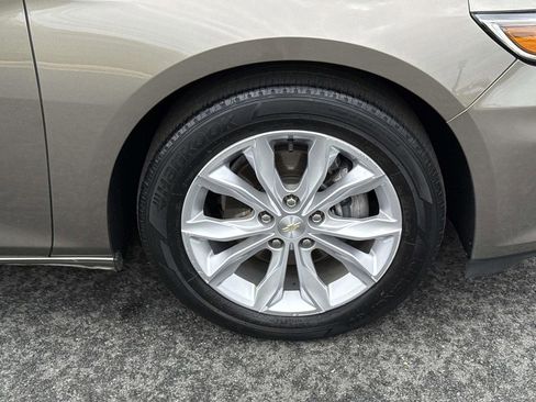 Used 2020 Chevrolet Malibu LT image 14