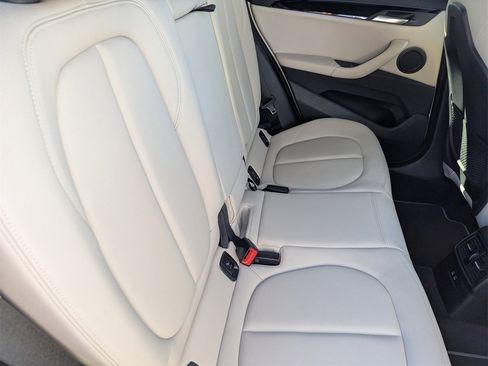 Used 2022 BMW X1 xDrive28i w/ Premium Package image 13