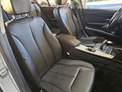 Used 2016 BMW 320i Sedan image 27