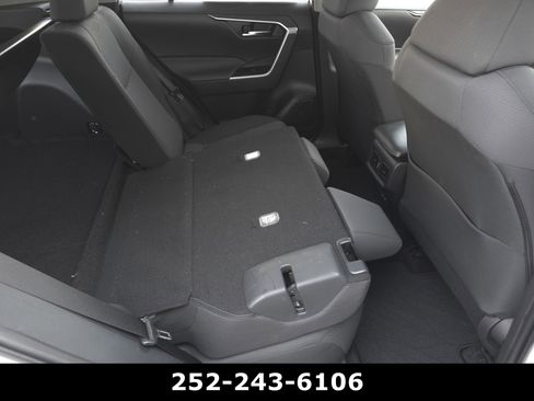 Used 2024 Toyota RAV4 XLE w/ Convenience Package image 32