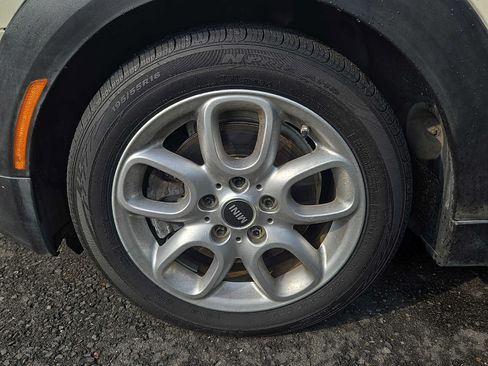 Used 2015 MINI Cooper S FWD image 8