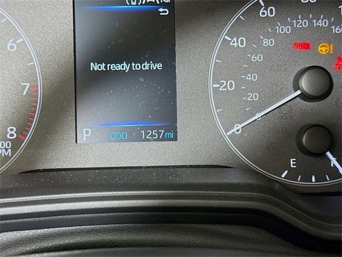 Certified 2025 Toyota Corolla LE image 33