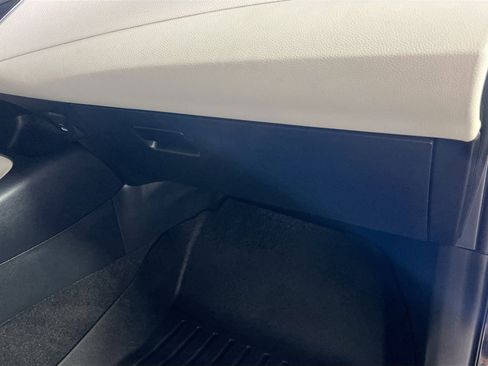 Used 2023 Toyota Corolla LE image 34