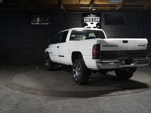 Used 2000 Dodge Ram 1500 Truck 4x4 Club Cab image 4