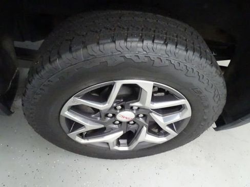 Certified 2023 GMC Sierra 1500 SLT w/ SLT Premium Plus Package AWD/4WD image 30