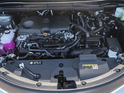 New 2026 Toyota Sienna LE image 13