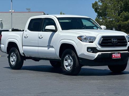 Certified 2023 Toyota Tacoma SR5 RWD image 5