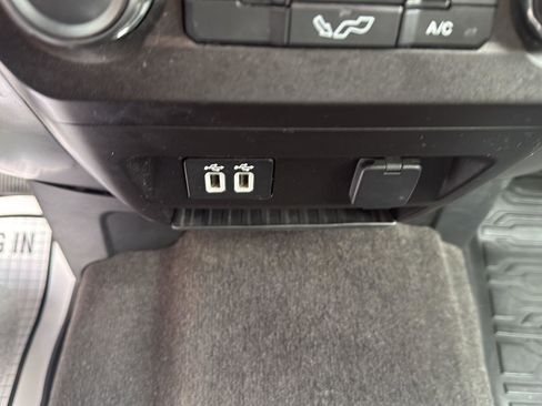 Used 2020 Ford F150 XLT w/ Trailer Tow Package image 27