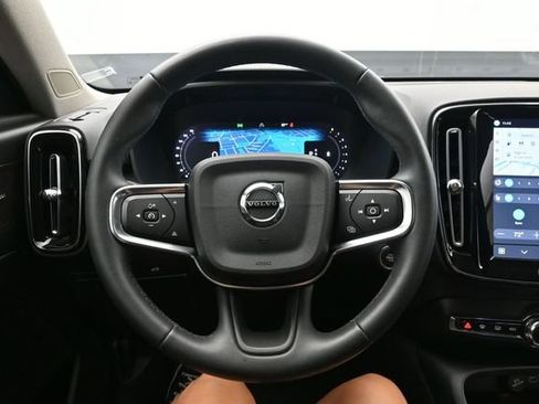 Used 2023 Volvo XC40 B5 Ultimate w/ Protection Package Premier AWD/4WD image 24