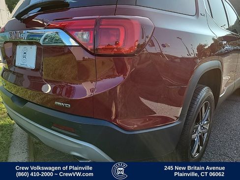 Used 2017 GMC Acadia SLT AWD/4WD image 32