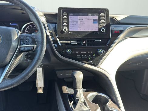 Used 2022 Toyota Camry LE image 12