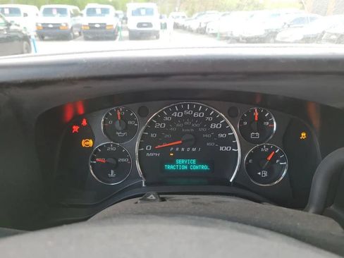 Used 2011 Chevrolet Express 3500 LS RWD image 28