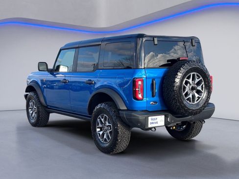 Used 2025 Ford Bronco Badlands AWD/4WD image 2