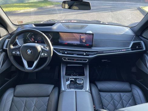 Used 2025 BMW X5 xDrive40i image 21