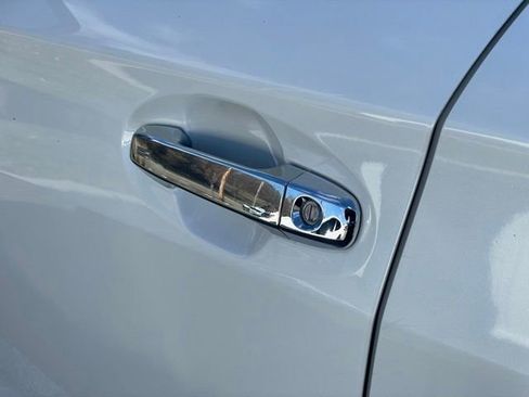 Used 2019 Subaru Impreza 2.0i Limited image 23