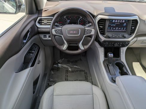 Used 2018 GMC Acadia SLT image 15