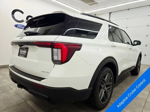 New 2026 Ford Explorer ST-Line w/ ST-Line Street Pack AWD/4WD image 5