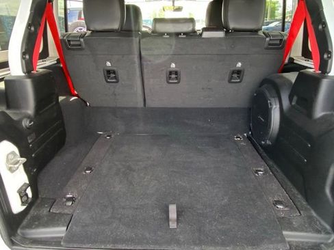 Used 2023 Jeep Wrangler Unlimited Rubicon 4xe image 26