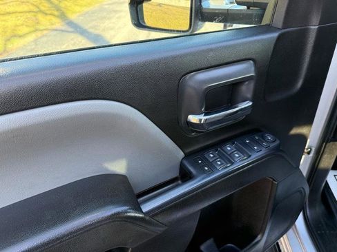 Used 2019 Chevrolet Silverado 2500 W/T image 17