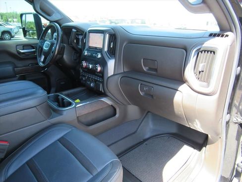 Used 2023 GMC Sierra 3500 Denali w/ Denali Black Diamond Edition AWD/4WD image 14