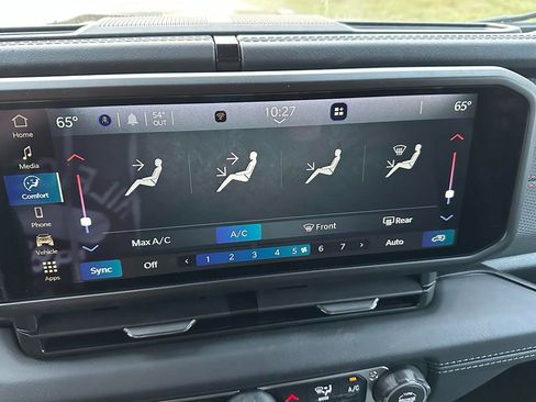 Used 2026 Jeep Wrangler Unlimited Rubicon image 32