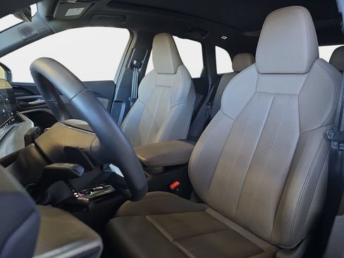 Used 2025 Audi Q5 Prestige AWD/4WD image 17
