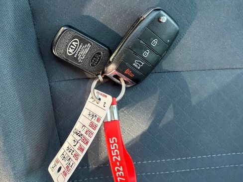 Used 2019 Kia Sorento AWD image 70
