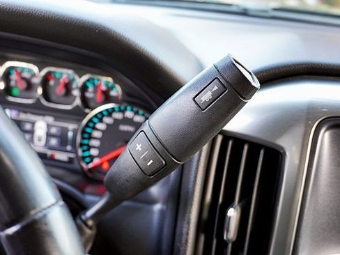 Used 2018 Chevrolet Silverado 1500 LT w/ All Star Edition image 27