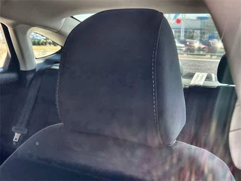 Used 2020 Ford Fusion SE image 25