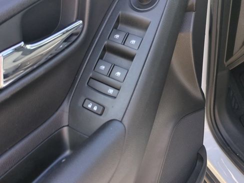 Used 2019 Chevrolet Trax LS FWD image 8