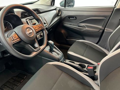 Used 2025 Nissan Versa S w/ Trunk Package FWD image 15