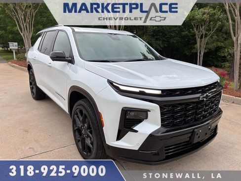 New 2026 Chevrolet Traverse RS w/ LPO, Floor Liner Package FWD image 1