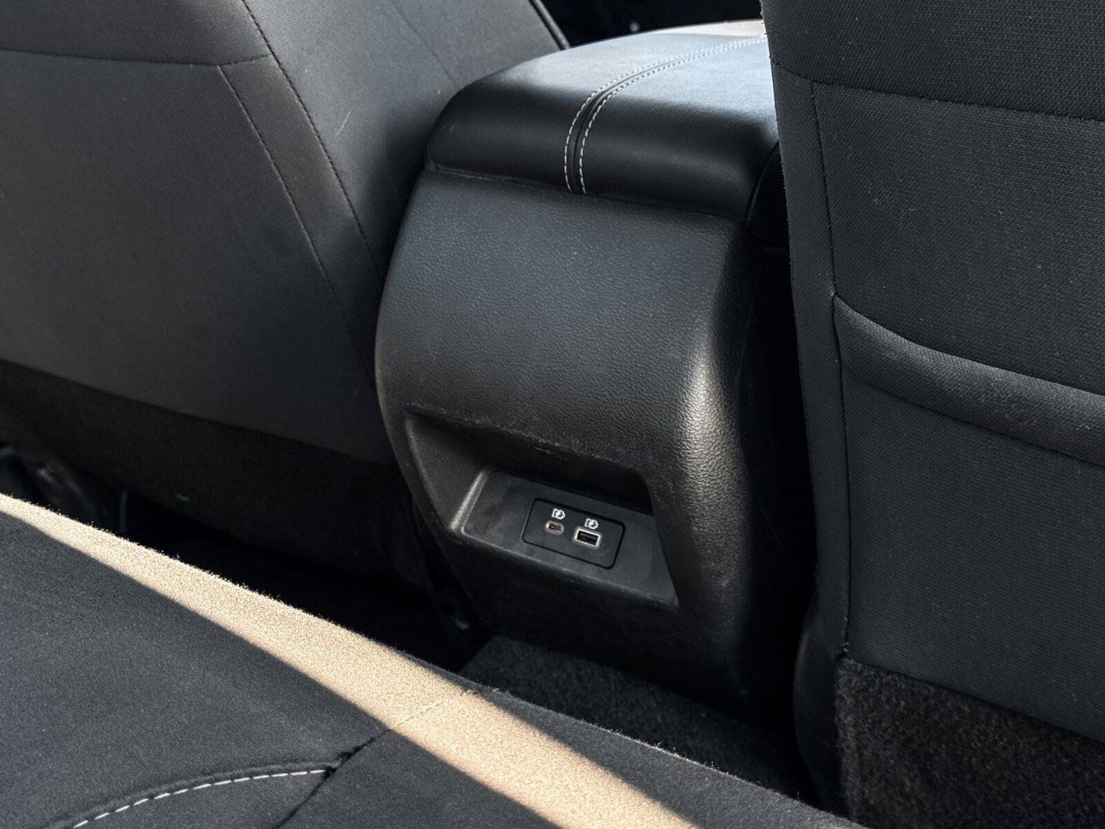 Used 2025 Nissan Altima 2.5 SV FWD image 22