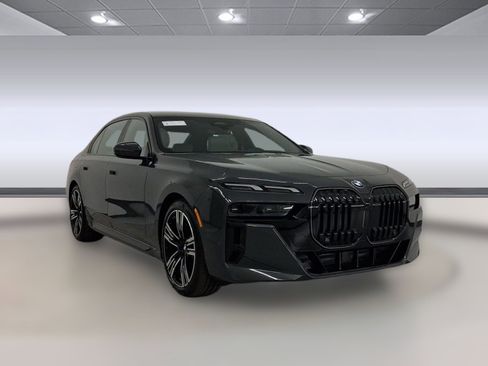 New 2026 BMW 740i xDrive 740i xDrive w/ Premium Package image 7