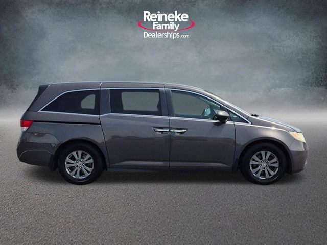 Used 2016 Honda Odyssey SE image 4