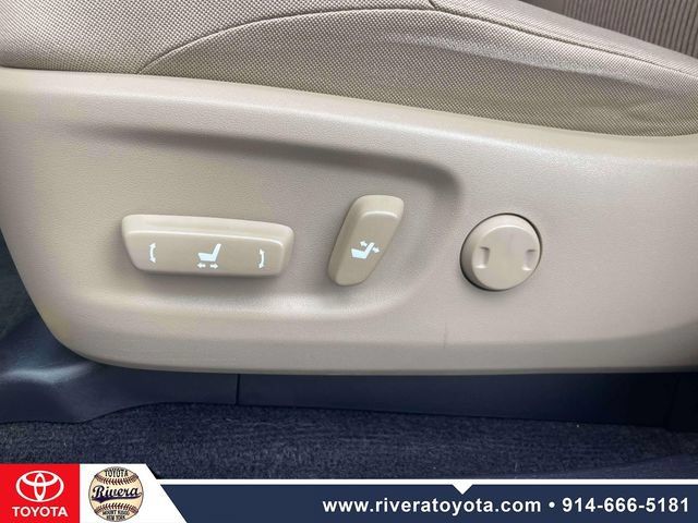 Used 2024 Toyota 4Runner SR5 RWD image 18