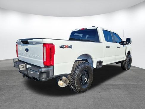 Used 2023 Ford F250 XL image 5