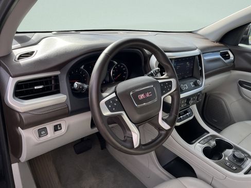 Used 2023 GMC Acadia SLT image 10