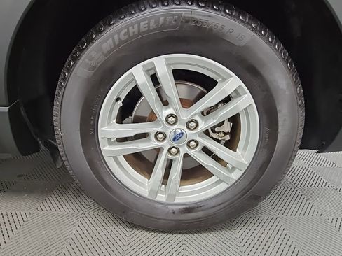 Used 2022 Ford Explorer XLT w/ Equipment Group 202A image 43