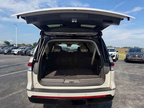 Used 2022 Lincoln Navigator L Reserve RWD image 44