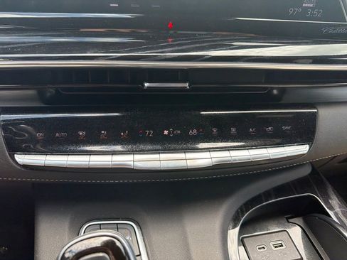 Used 2021 Cadillac Escalade Sport w/ Driver Assist Tech Package AWD/4WD image 11